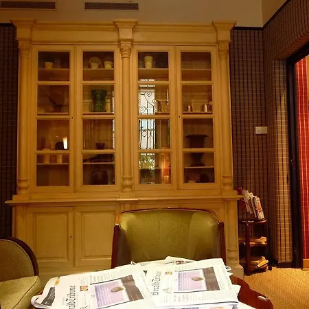 Les Jardins Du Luxembourg Hotell 4*