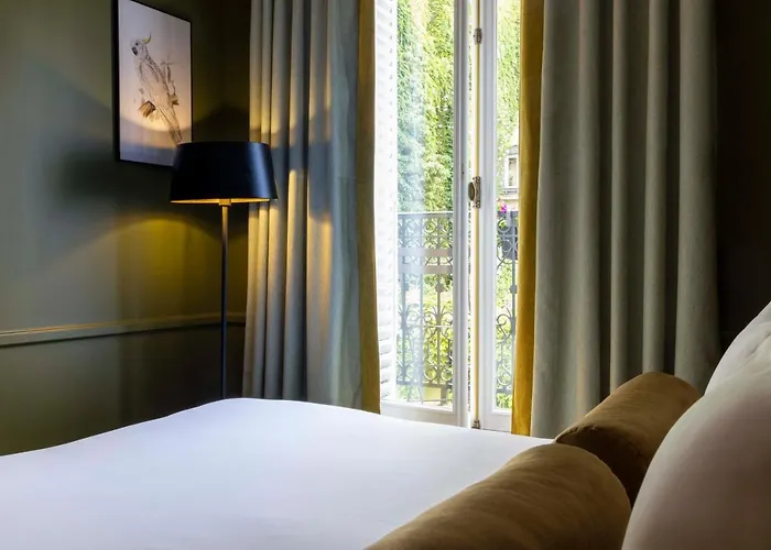 Les Jardins Du Luxembourg Hotel
