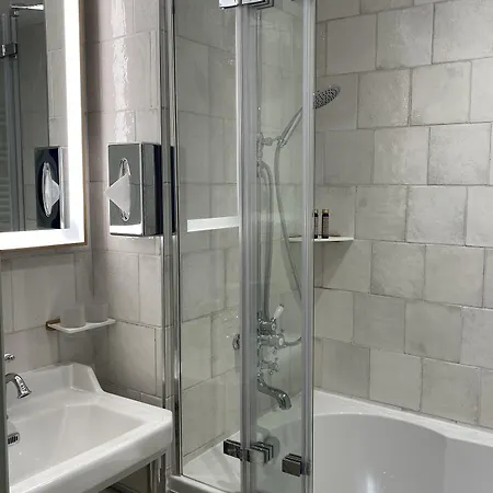 Les Jardins Du Luxembourg 4*