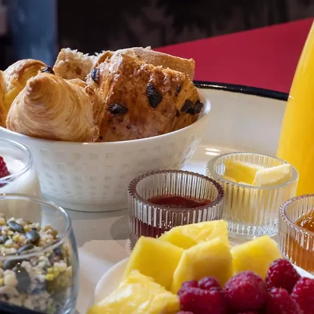 Les Jardins Du Luxembourg Hotell 4*