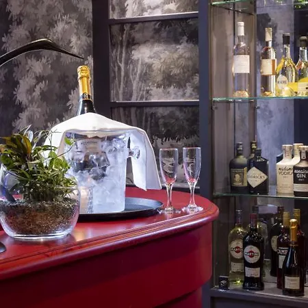 Les Jardins Du Luxembourg Hotel 4*