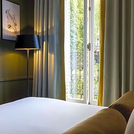 Les Jardins Du Luxembourg 4*