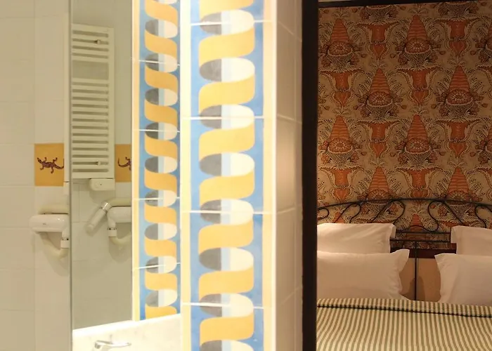 Hotel Les Jardins Du Luxembourg Parigi