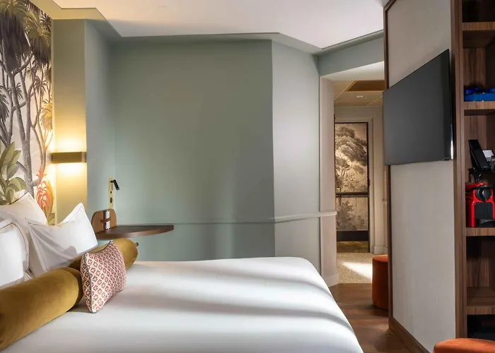 Les Jardins Du Luxembourg Hotel