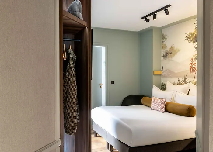 Les Jardins Du Luxembourg Hotel 4*