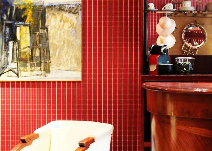 Les Jardins Du Luxembourg Hotel 4*