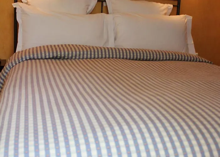 Les Jardins Du Luxembourg 4*