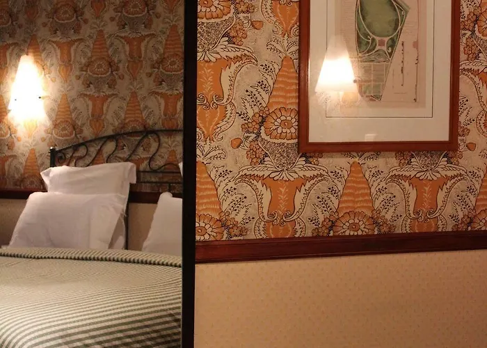 Les Jardins Du Luxembourg Hotel 4*