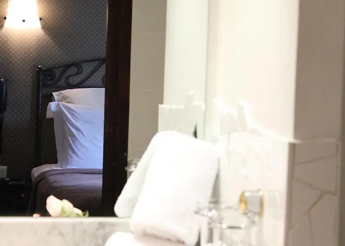 Hotel Les Jardins Du Luxembourg