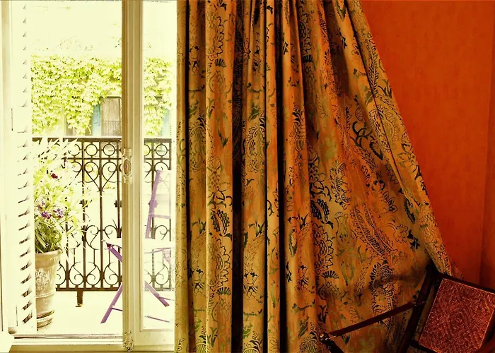 Les Jardins Du Luxembourg Hotel 4*