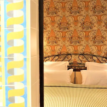 Les Jardins Du Luxembourg 4* פריז