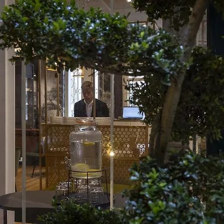 Les Jardins Du Luxembourg 4*