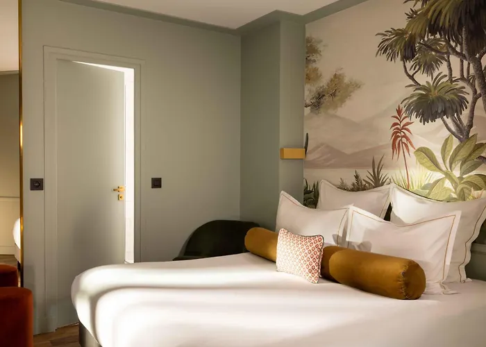 Hotel Les Jardins Du Luxembourg 4*