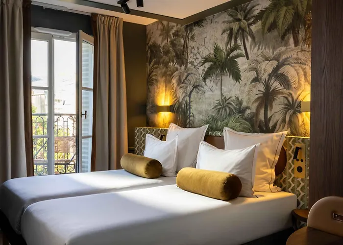 Les Jardins Du Luxembourg Hotel 4*